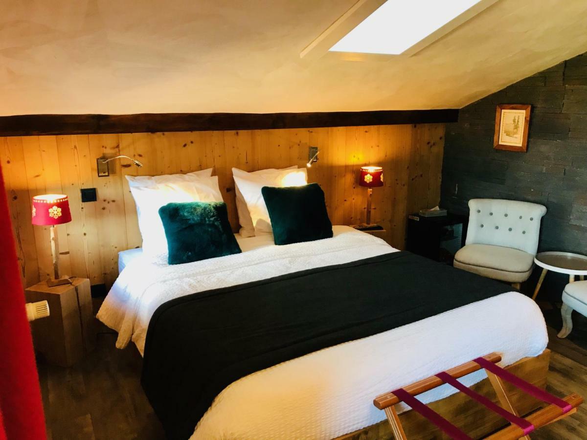 Logis Hotel Les Ancolies Areches Bagian luar foto