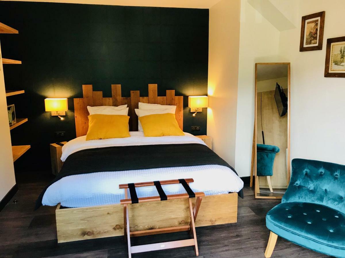 Logis Hotel Les Ancolies Areches Bagian luar foto